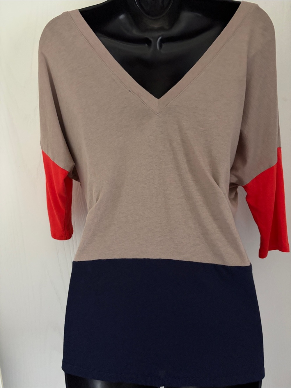 Express Colorblock Tee - Picture 6 of 8